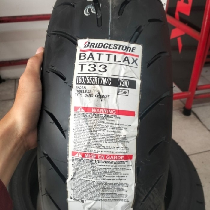 BAN LUAR MOTOR T33 R BATTLAX UKURAN 180/55-17 TUBELESS TL TAHUN PRODUKSI 2024 | BAN DEPAN BELAKANG |