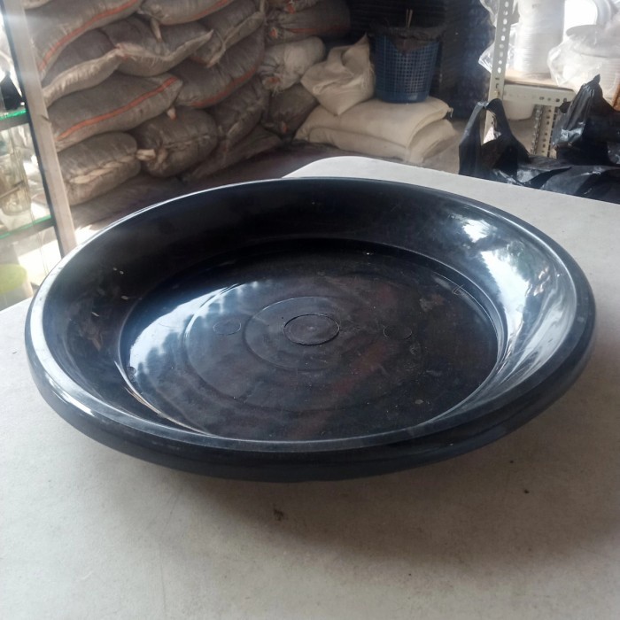 Alas Tatakan Untuk Pot 35 Cm Hitam