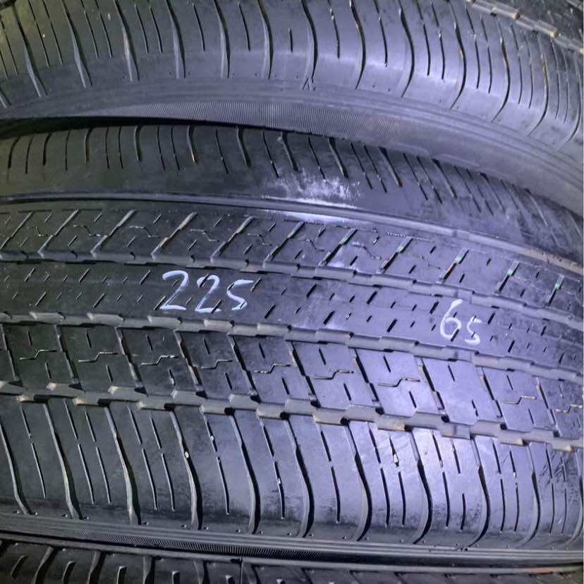 Ban Mobil Second Ukuran 225/65 Ring 17 - Kualitas Terbaik