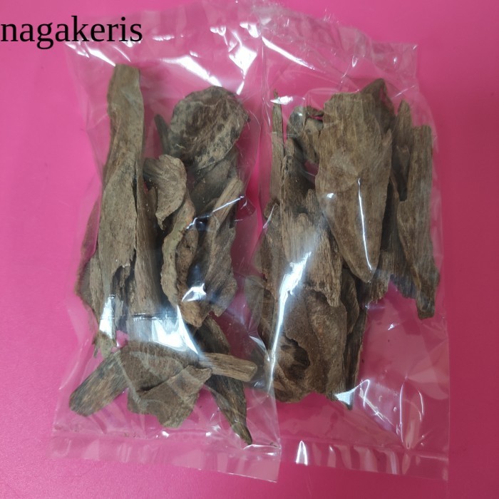 

Kayu Gaharu alami bakar 100% asli / bukan gaharu buaya isi 10 gram laris