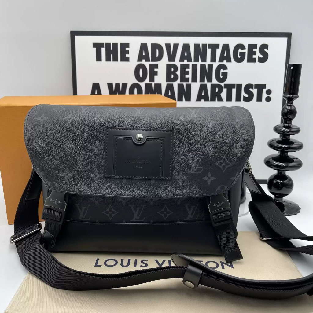 【bekas asli】（M40511） Louis Vuitton VOYAGER tas selempang bahu klasik presbyopic/tas kurir/tas pria h