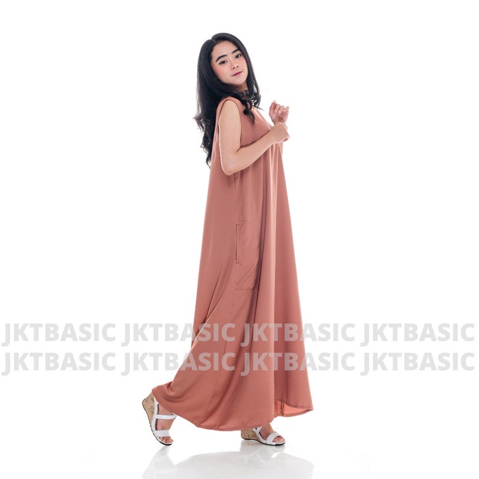 Inner Dress Tanpa Lengan Maxi Polos Panjang Oversize - Coral