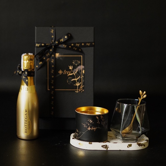 

ALEA Gift Box Hampers / Birthday Hampers / Hampers gift Set – Black, Gold Box