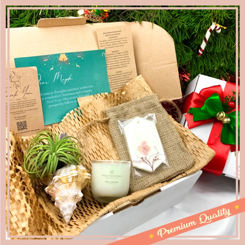 

Hampers Natal Unik Lucu Murah Kado Merry Christmas Tahun Baru / Hampers Kaktus & Sukulen Hias Mini (Christmas Day) box hampers gift box birthday hampers ulangtahun