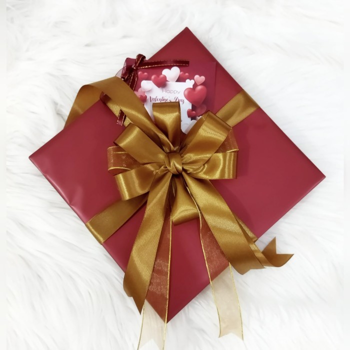 

Coklat Ferrero Rocher isi 24 / Kado Valentine / Kado Ulang Tahun - Wine IS