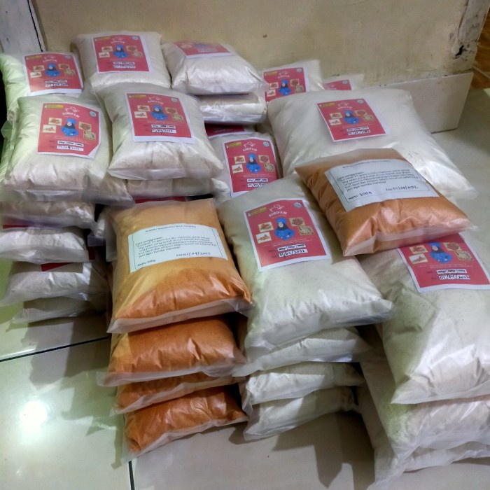 

Promo Termurah paket tepung biang fried chiken/KFC kemasan 1kg free bumbu marinasi.