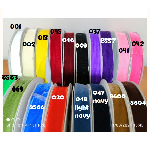 

Pita Beludru Bludru | Velvet Ribbon Size 1 inch | 2,5 cm by RAINBOW - 001 putih