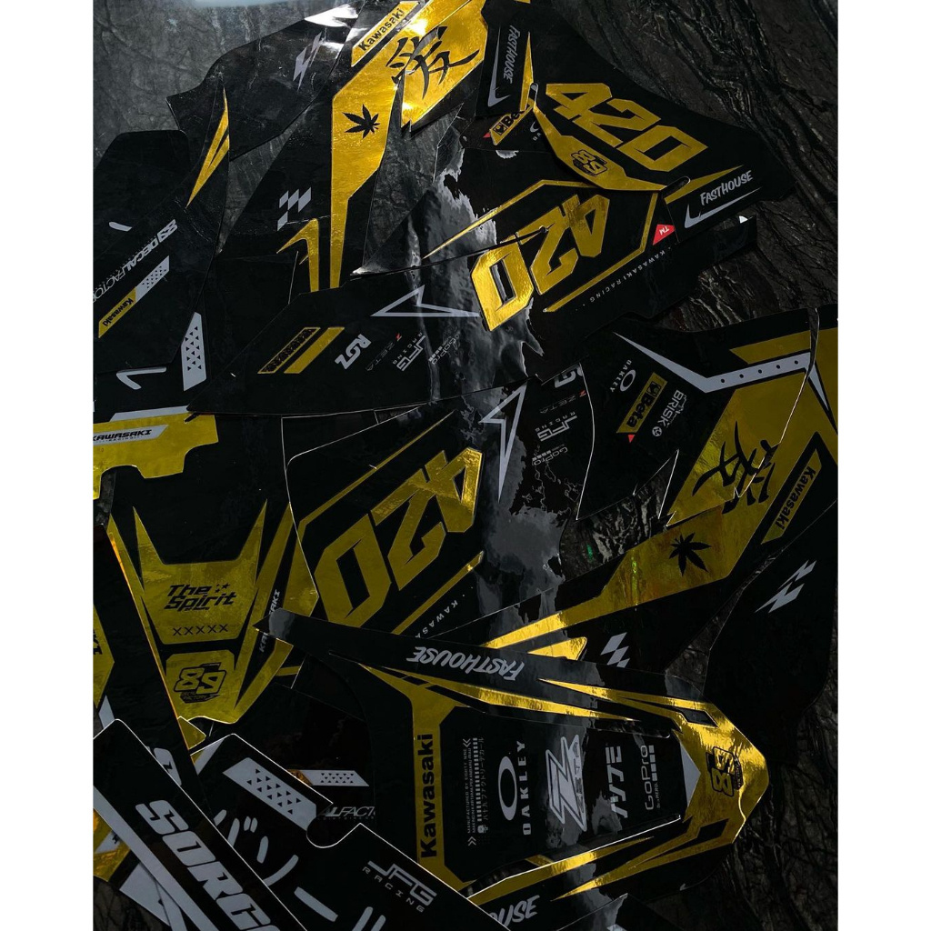 DECAL KLX BF DTRACKER CRF 150 L HITAM KOMBINASI GOLD decal dtracker - sticker decal kawasaki dtracke