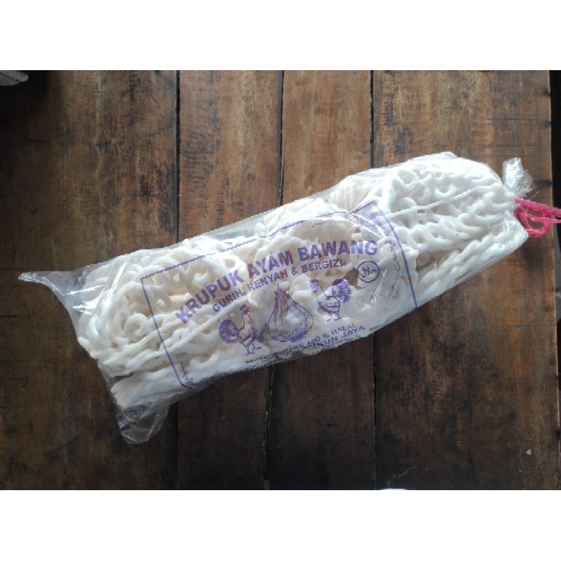 

Krupuk Putih Gurih Renyah KERUPUK AYAM BAWANG Krupuk Matang Tradisional malang