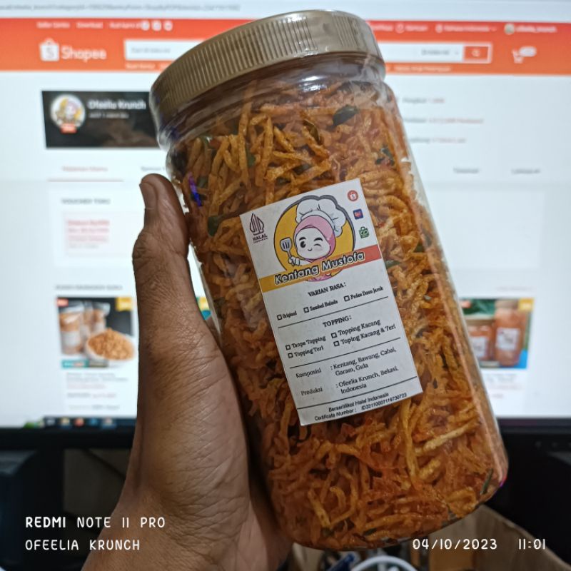 

Kentang Mustofa Pedas Daun Jeruk Toples 340gr - Bencok Krispi Tanpa MSG Balado Kriuk Kering Renyah Kacang