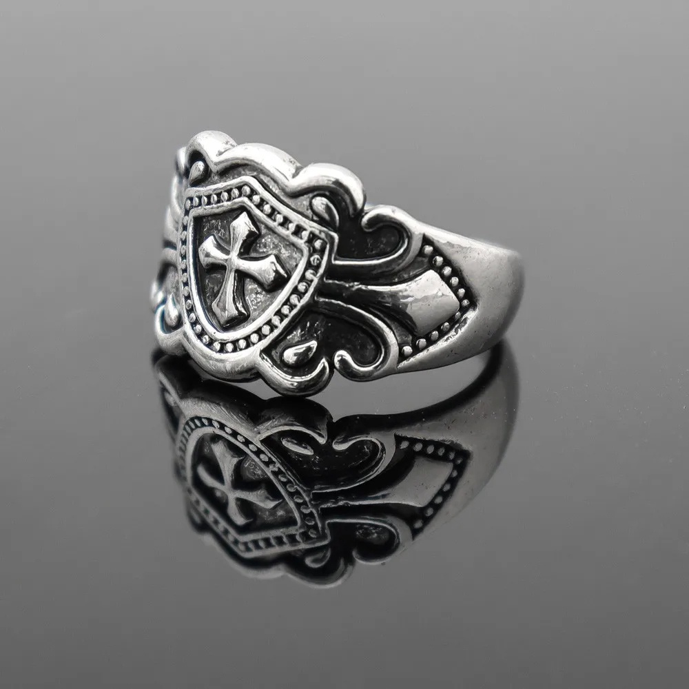 Cincin Trendi Retro ksatria perisai cincin silang menawan pria cincin mode baru salib jimat perhiasa