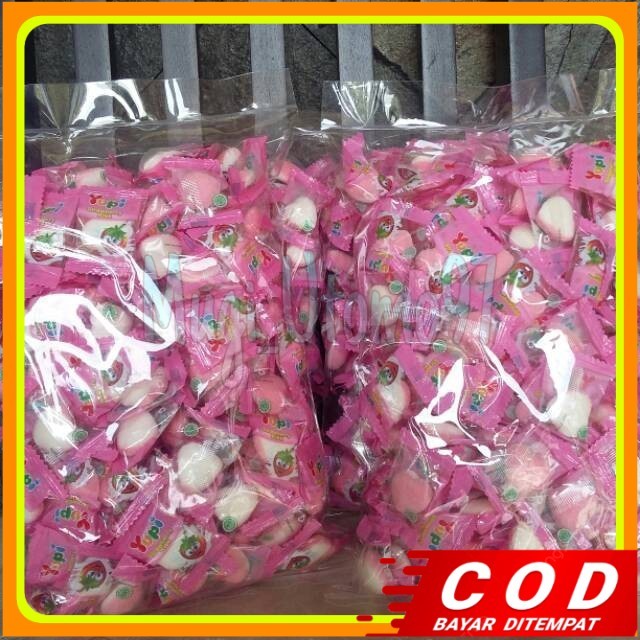 

Permen yupi 1 kilogram strawberry kiss dan frutty puff