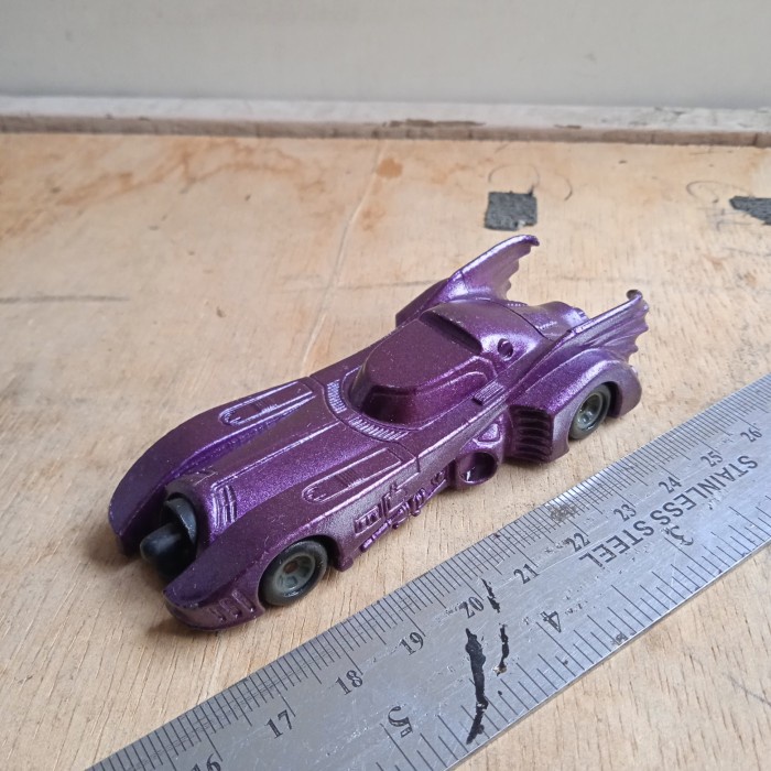 LPK27 diecast batmobile ERTL custom