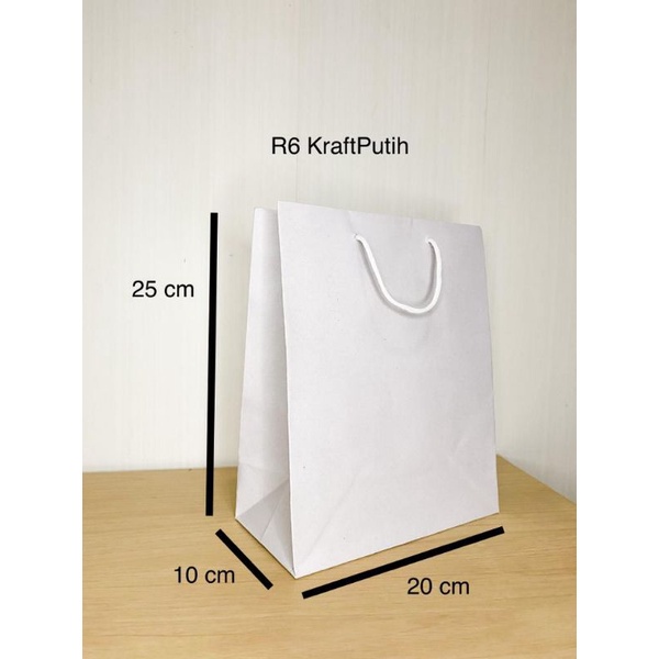 

NEEDS By NL Paperbag polos putih 20x10x25 ( R6 Putih)