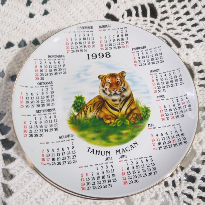 

Piring Kalender Keramik Vintage