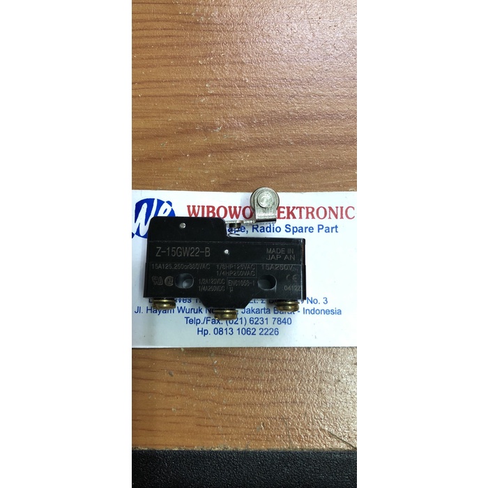 Micro limit switch 3pin besar WB27