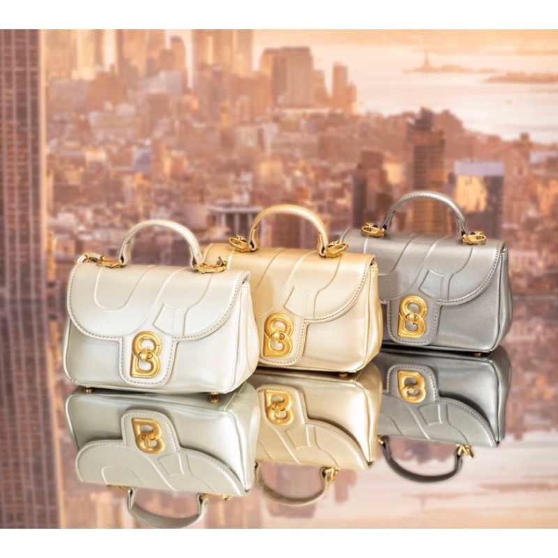 Buttonscarves Alma Flap Bag Smooth Finish