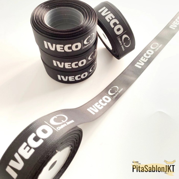 

PO 7-14 HARI 2 - 4 CM PITA SABLON GROSGRAIN | CUSTOM LOGO GROSSGRAIN - 2,5 CM