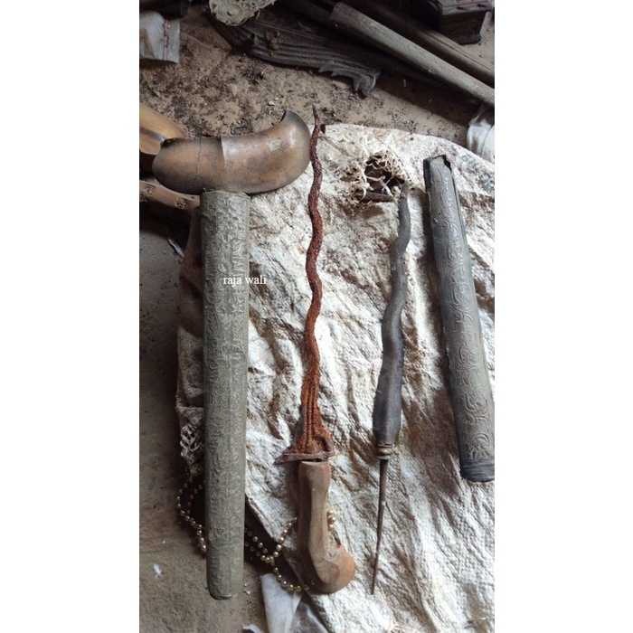 borongan pusaka keris sabuk inten  sepuh tombak korowelang pandawa ked gratis ongkirr RW567