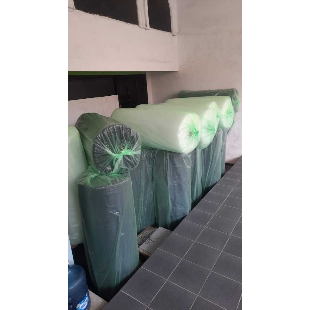 

BUBBLE WRAP ROLL PACKING PENGAMAN GULUNGAN 2,4 KG PANJANG 50M LEBAR 120CM