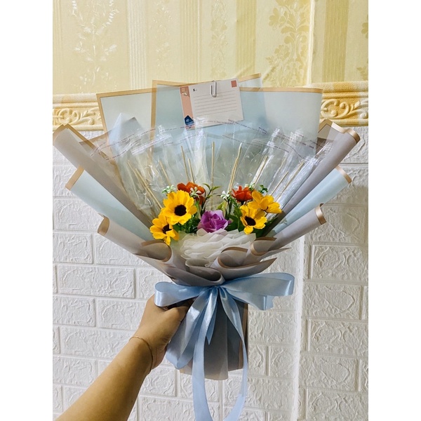 

Buket uang dan barang kosong 5 10 15 20 slot hand bouquet cellophane hampers hadiah ultah wisuda anniversary