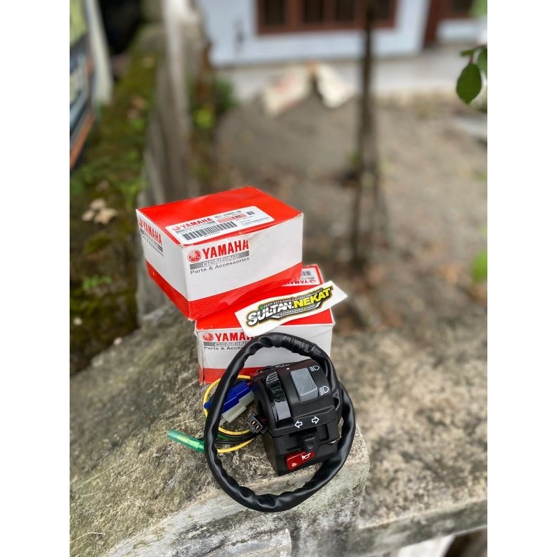 Holder saklar kiri vixion original yamaha