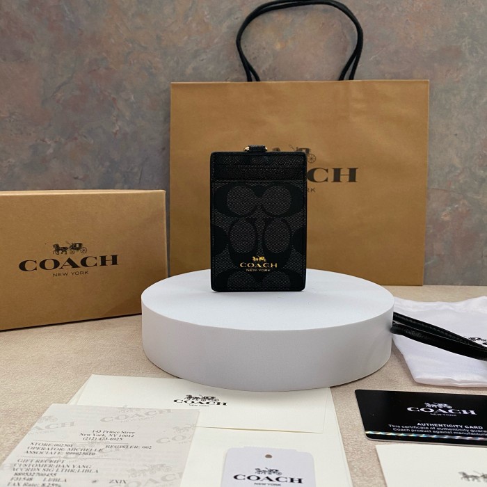 

Coach Lanyard ID Tag Original Ready Stock Unisex - Sig Black