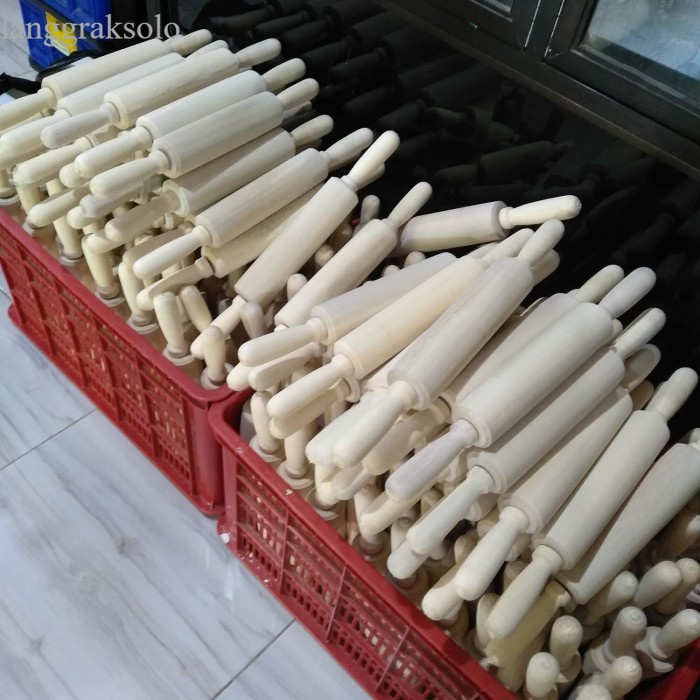 

Rolling Pin Kayu/Penggilas Adonan/Penggiling Adonan (pegangan muter) murah