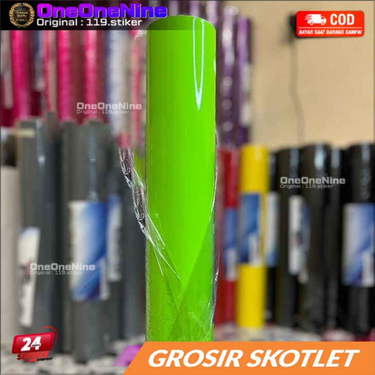 Skotlet Hijau Muda Kilat / Glosi / Glossy