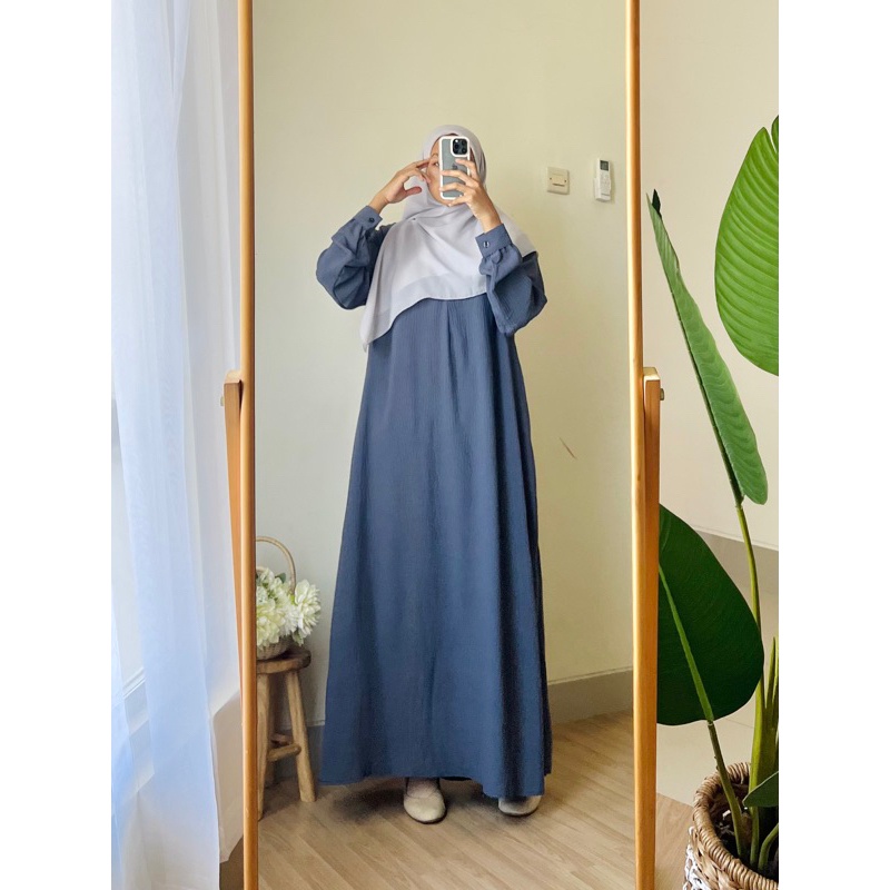 Zayyin Collection . Bora Dress . Gamis Abaya Crinkle Airflow . dress muslimah gamis syari nyaman adem