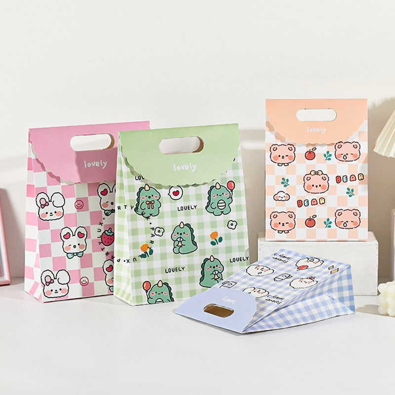 Paper Bag Kado Aesthetic Tutup Motif Karakter Lucu / Goodie Bag Ulang Tahun / Tas Kado Lucu Pastel