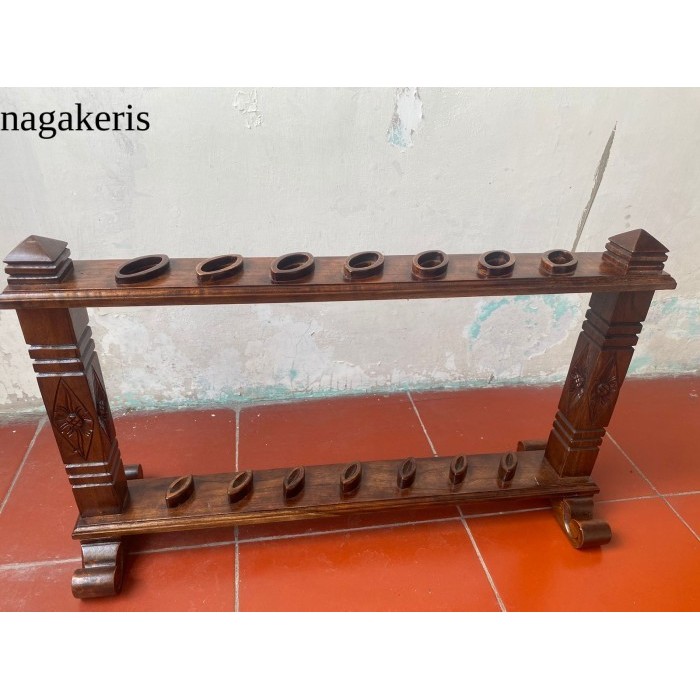 

stand jagrak keris isi 7 bahan kayu jati asli minimalis terlaris