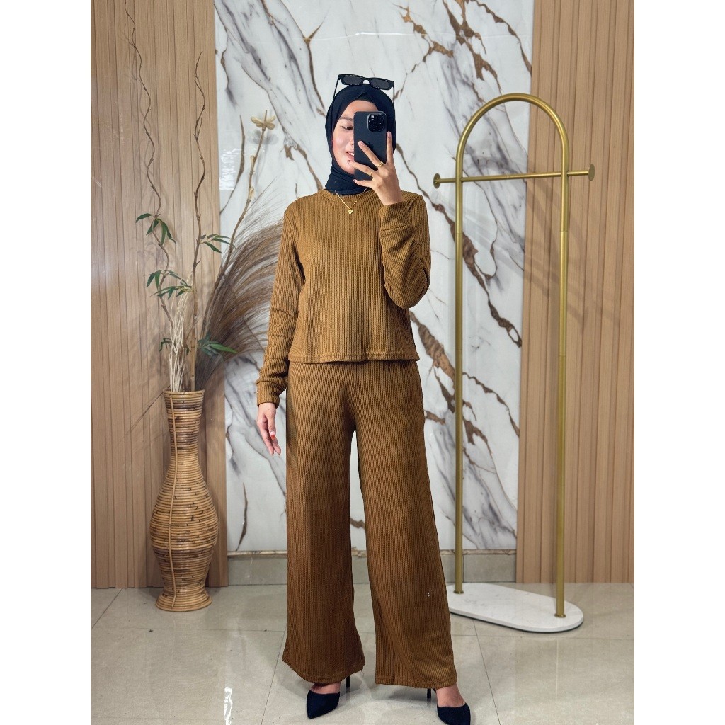 Oneset Waffle Knit Crop Lengan Panjang / Setelan Wanita Lengan Panjang / Daily Set