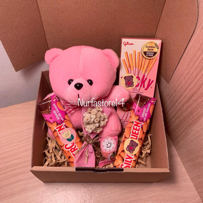 

KADO VALENTINE KADO GIFTBOX MINI Hampers Valentine/Ulang Tahun/Anniversary/Wisuda ,dll