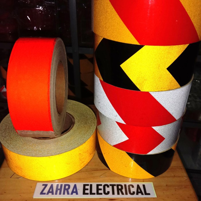 

SCOTCHLITE STIKER REFLEKTIVE / STICKER TAPE 5 CM X 45 METER Pemantul -FN10