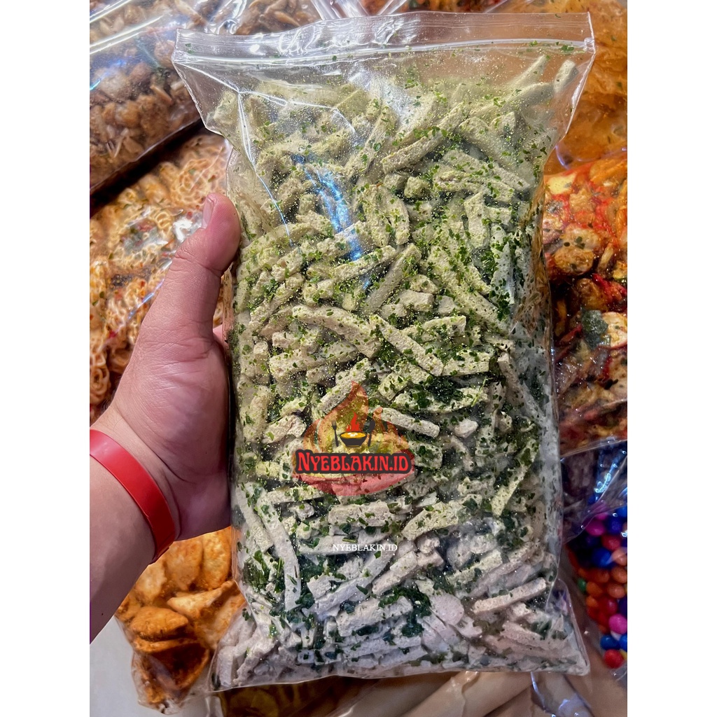 

Basreng pedas daun jeruk isi 1kg NYEBLAKIN.ID