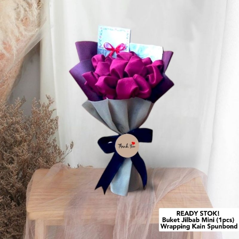 

BUKET JILBAB MINI BELLA SQUARE | KADO WISUDA ULTAH HARI GURU