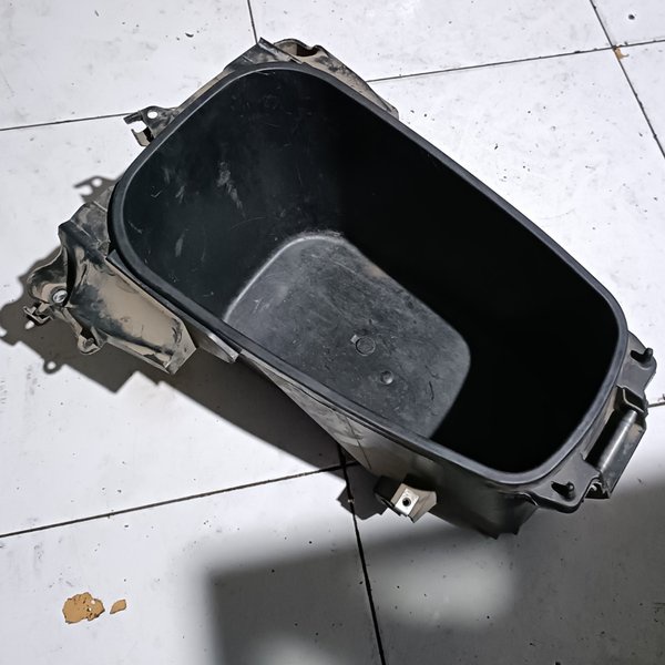 bok bak box bagasi ori original honda beat new eco beat street k81 2016-2019 bekas