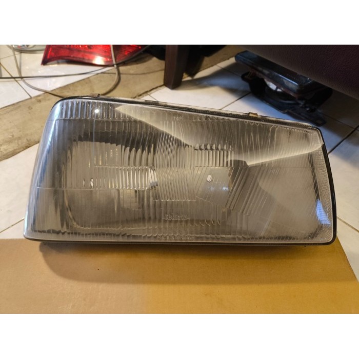 Headlamp Lampu Depan Peugeot 505 Original