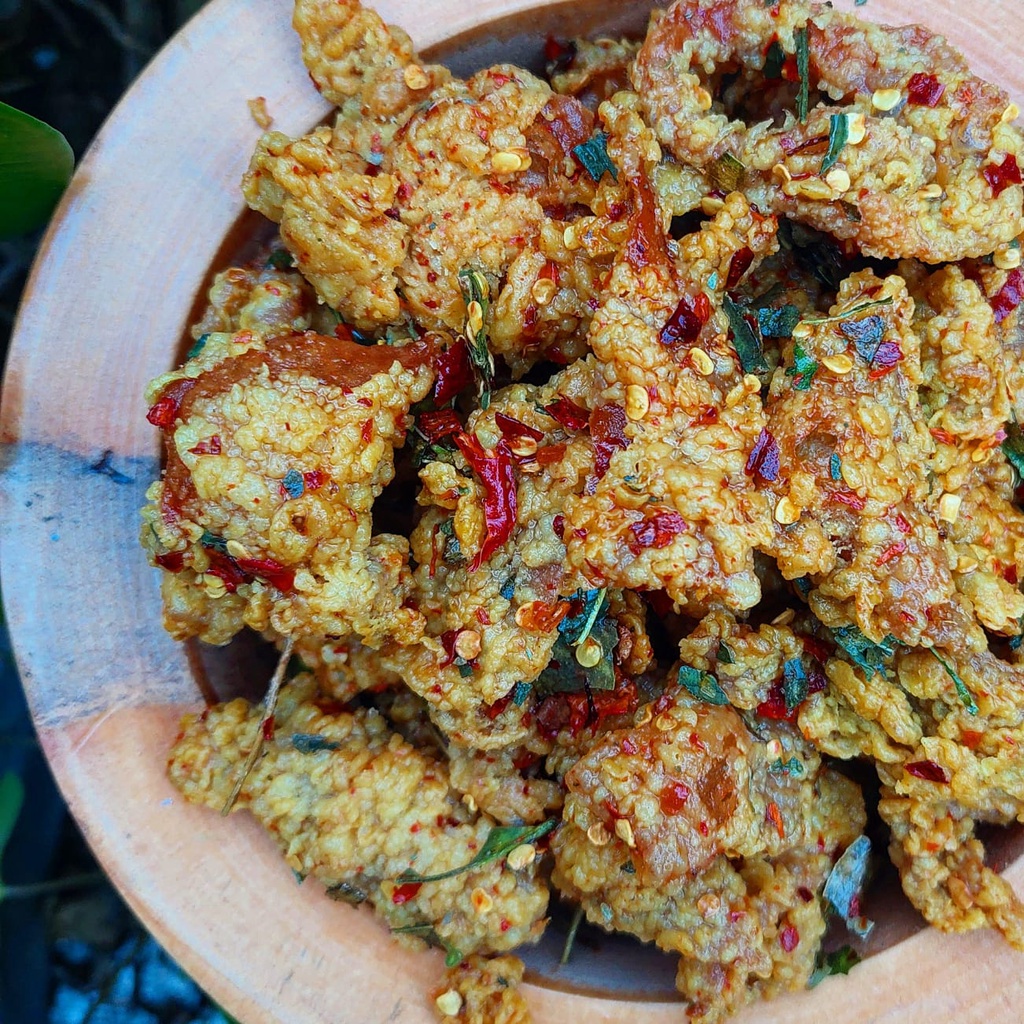 

KULIT AYAM KRISPY 500GRAM PEDAS MANTAP SIAP NYEMIL SAJI