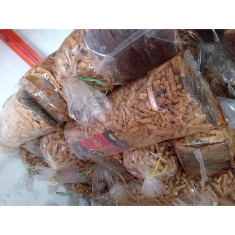 

Basreng stik bastik pedas daun jerul los²an 2kg