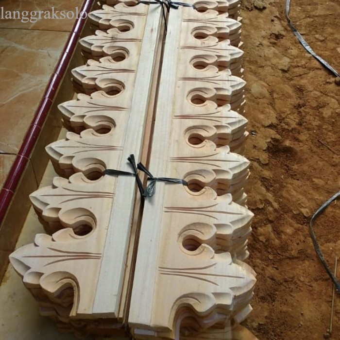 

lisplang kayu ukir murah