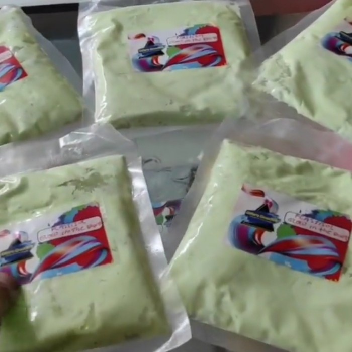 

[KG0126] plastisol glow in the dark 200gr