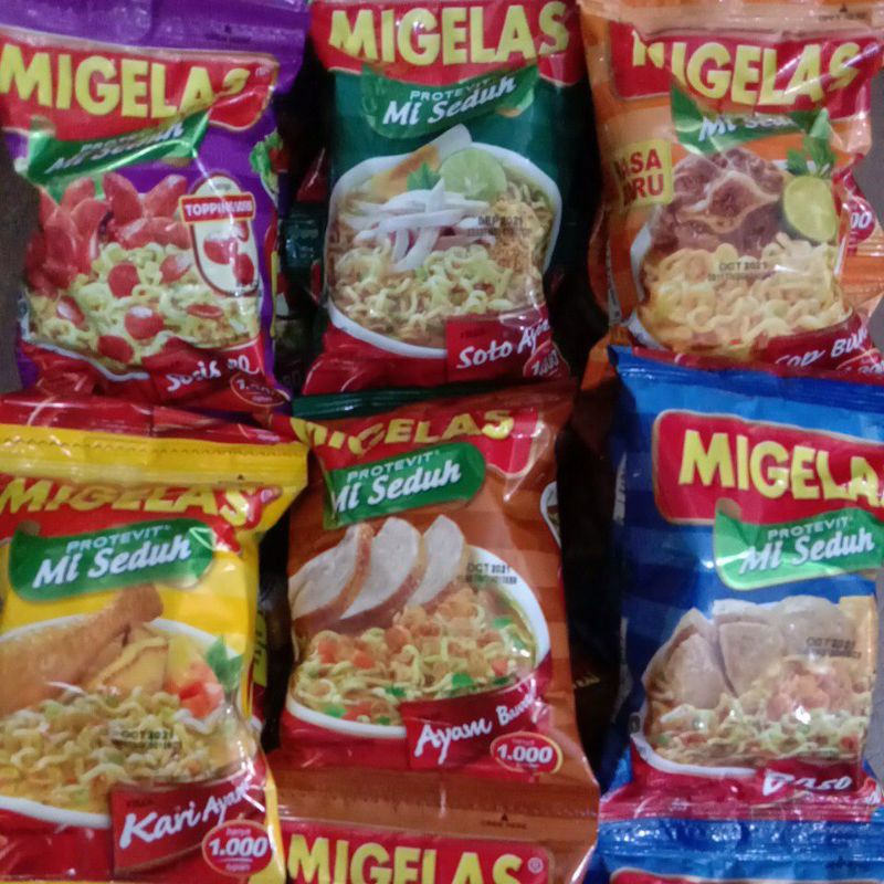 

Mi Gelas 28g (1renteng isi 10pcs) / Mie gelas mayora