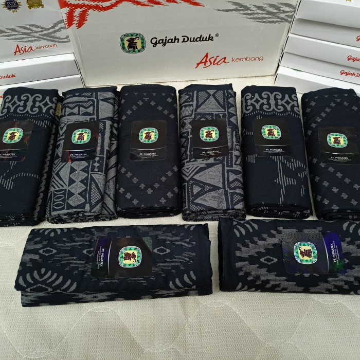 sarung gajah duduk asia kembang Khusus hitam kembang