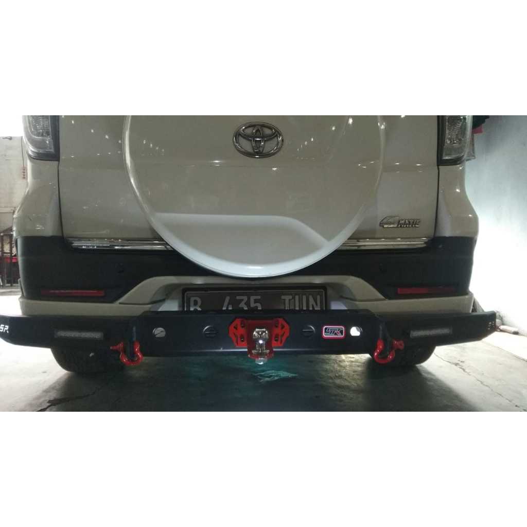 Towing Belakang Besi Bumper Pengaman Mobil  Rush TRD 2015