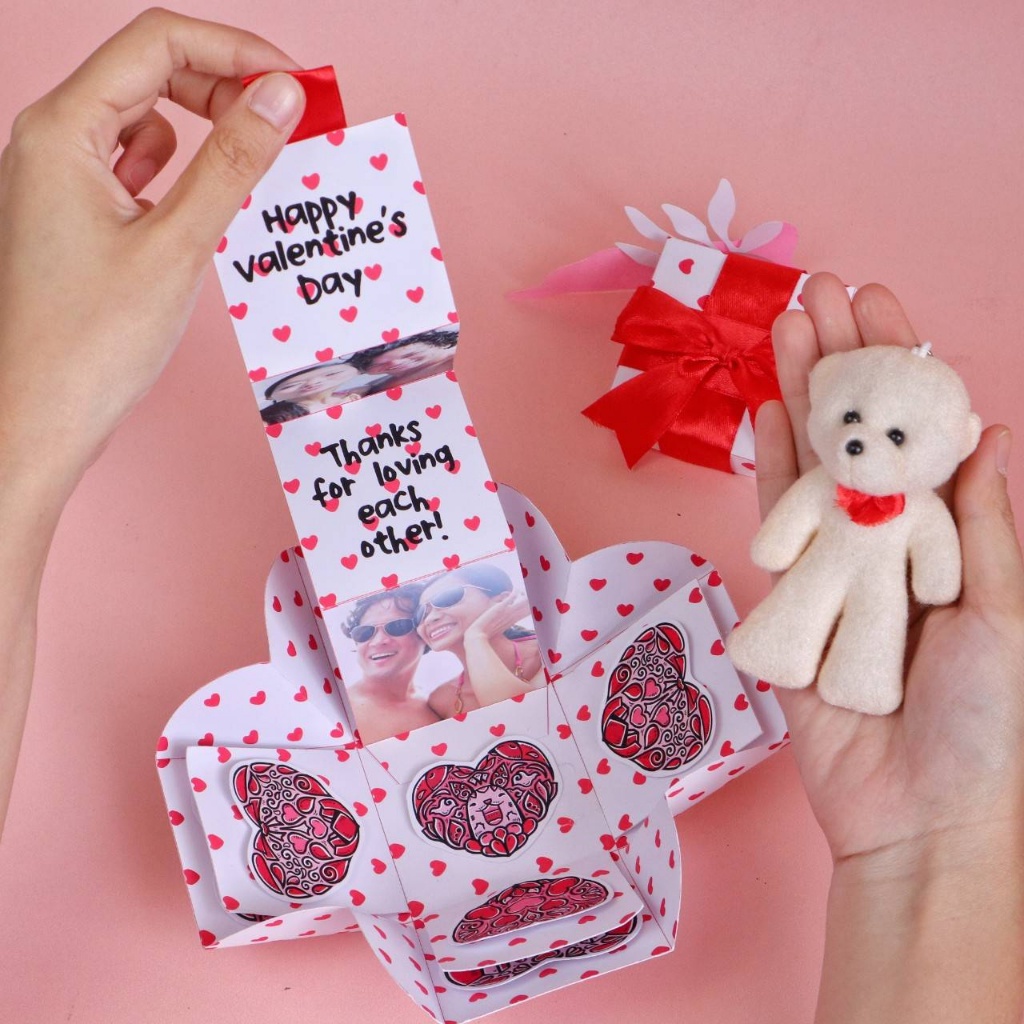 

Kado Hadiah Pacar Valentine Pop Up Explosion Box Doodle