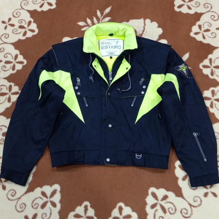 Jaket ESTERO RACING Size L ( P : 67cm x L : 59cm )