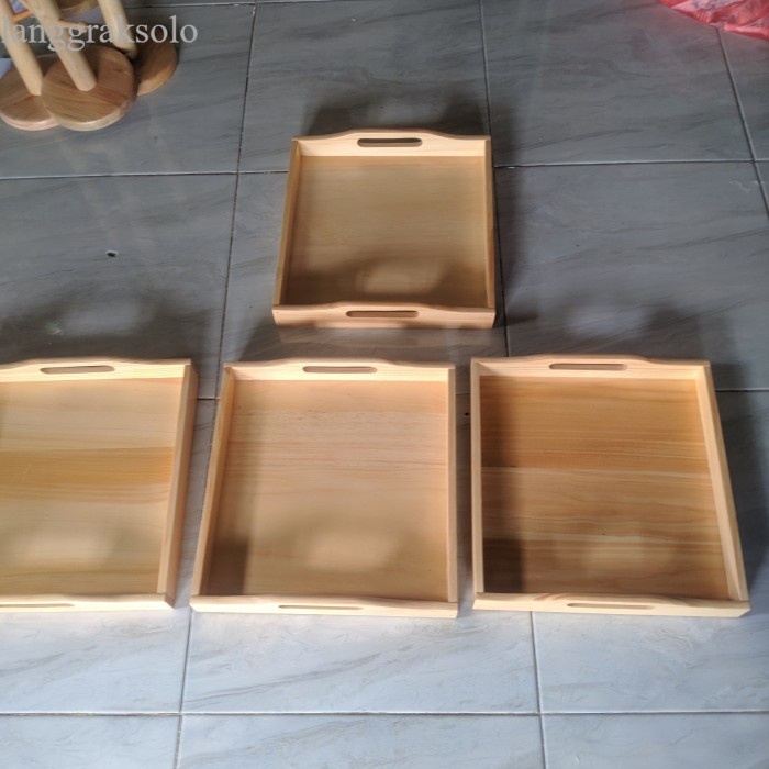 

terlaris Baki kayu /Nampan Kayu /Tray kayu ukuran 30x32x4cm pegangan Melengkung