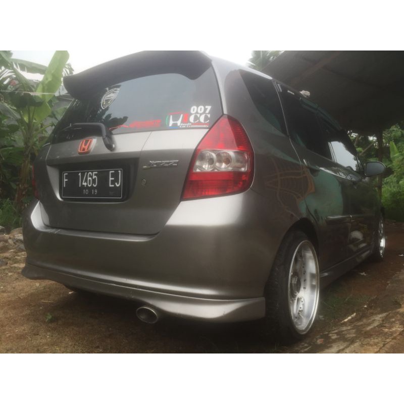 Realskirt bodykit belakang standar jazz gd3 vtec idsi